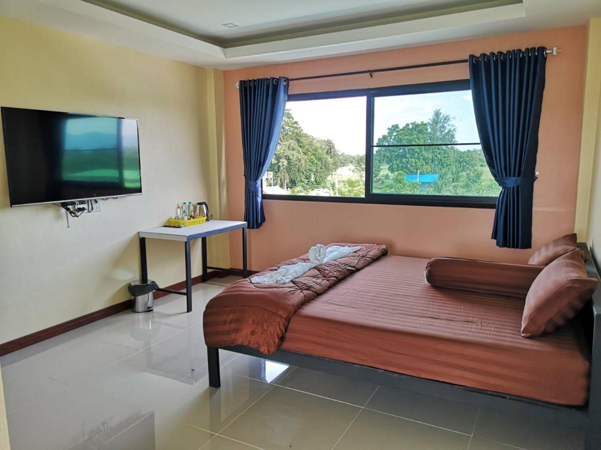 Ban Nong Chum Saeng Bn Resort מראה חיצוני תמונה