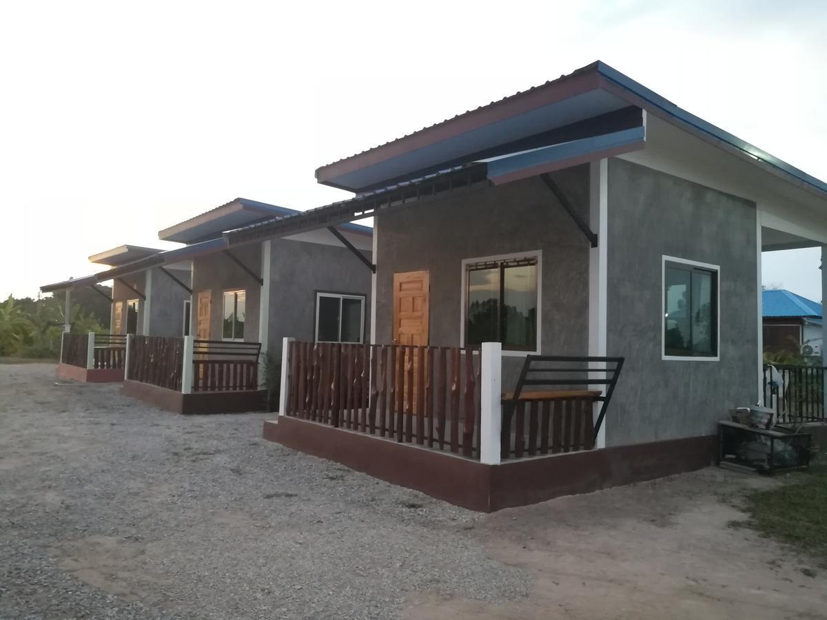 Ban Nong Chum Saeng Bn Resort מראה חיצוני תמונה