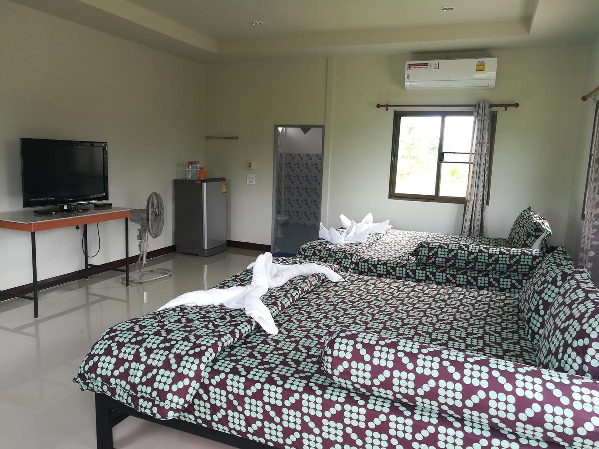 Ban Nong Chum Saeng Bn Resort מראה חיצוני תמונה